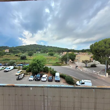 One-bedroom Apartment, In Fabregas, Beachfront لا سين سور مير